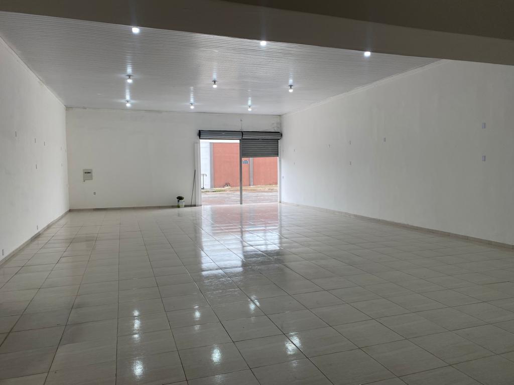 Depósito-Galpão-Armazém à venda com 1 quarto, 230m² - Foto 2