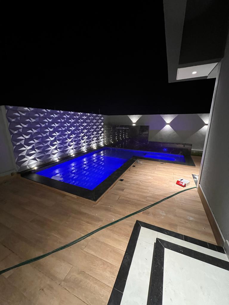 Casa de Condomínio à venda com 4 quartos, 232m² - Foto 8