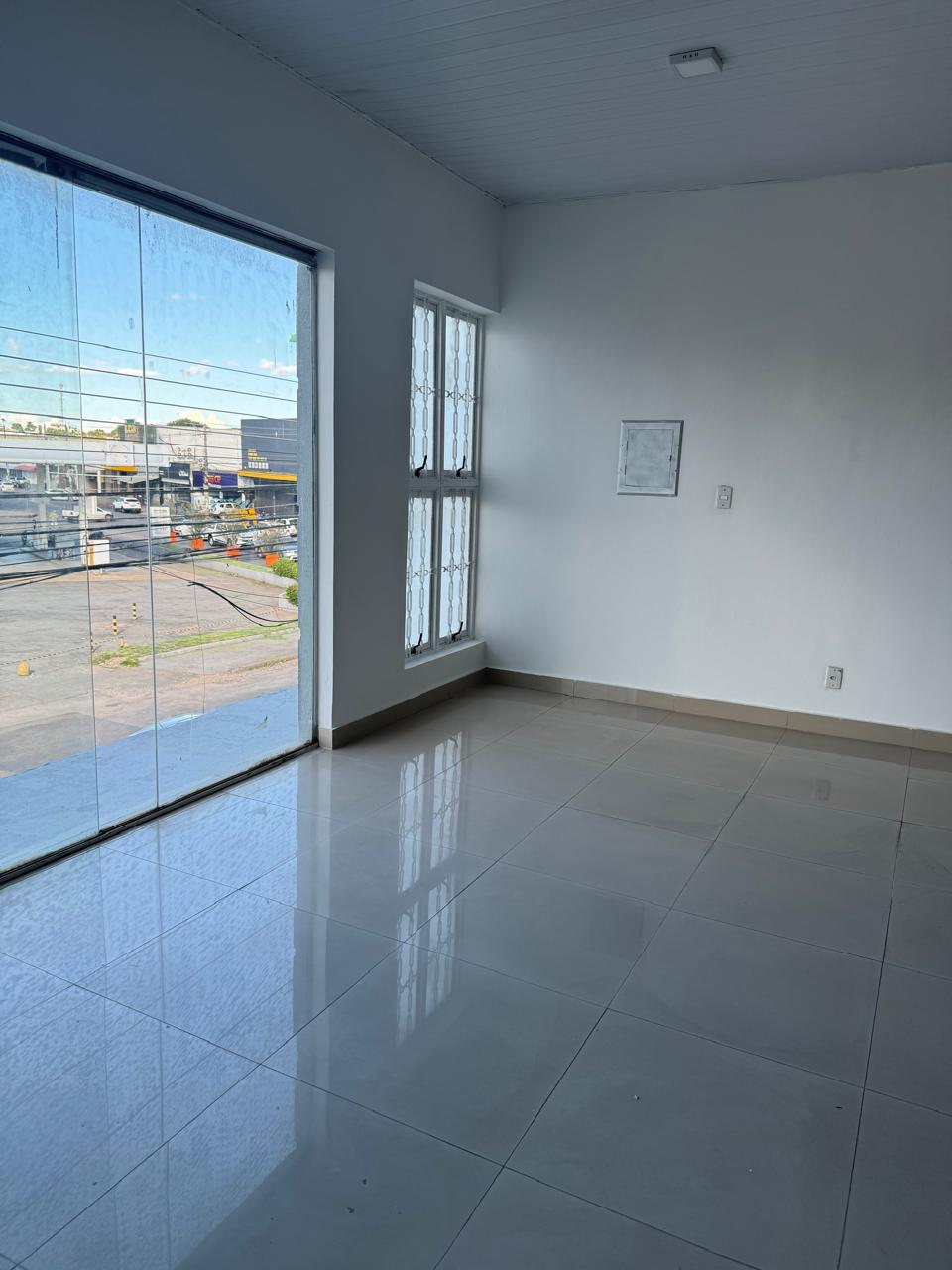 Conjunto Comercial-Sala para alugar com 3 quartos, 410m² - Foto 3