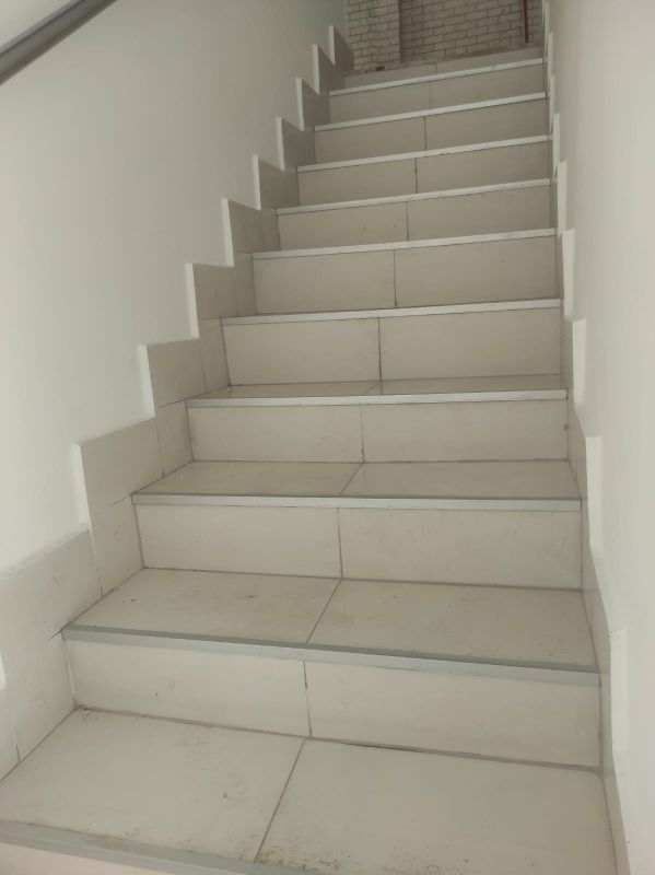 Conjunto Comercial-Sala para alugar com 3 quartos, 410m² - Foto 2
