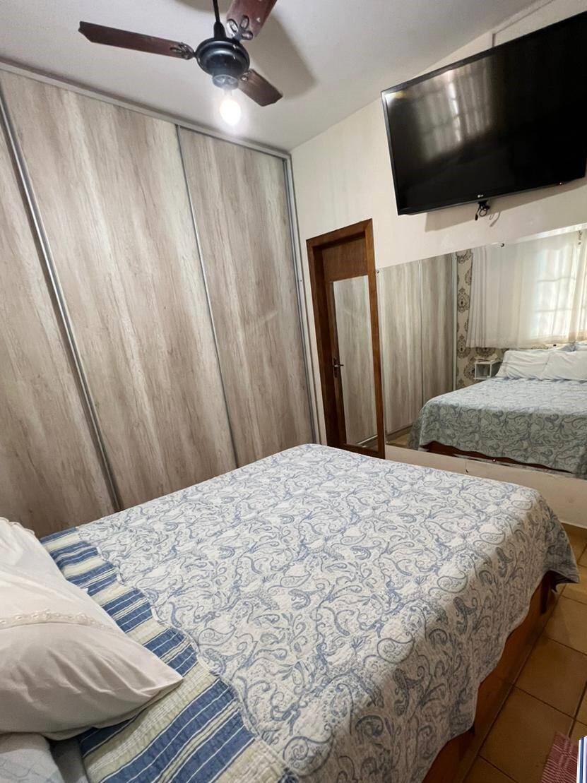 Casa à venda com 4 quartos, 309m² - Foto 15
