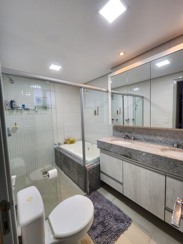 Apartamento à venda com 4 quartos, 209m² - Foto 17