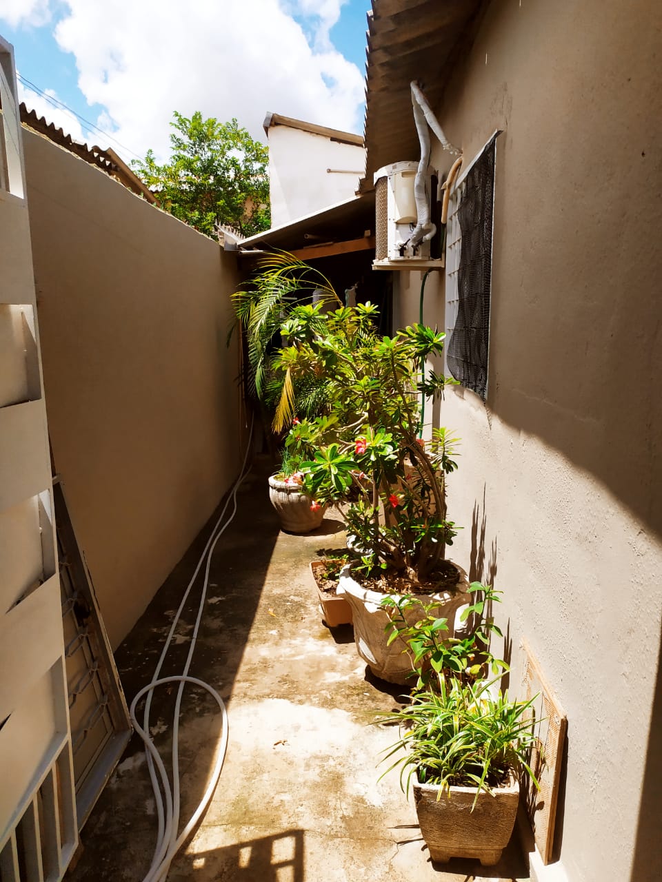 Casa à venda com 4 quartos, 250m² - Foto 6