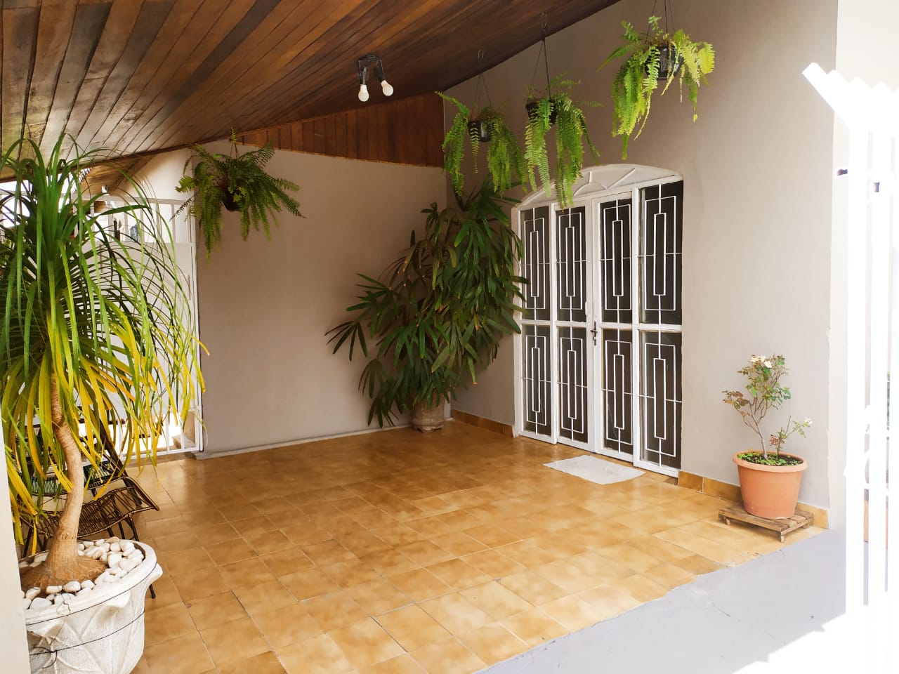 Casa à venda com 4 quartos, 250m² - Foto 4