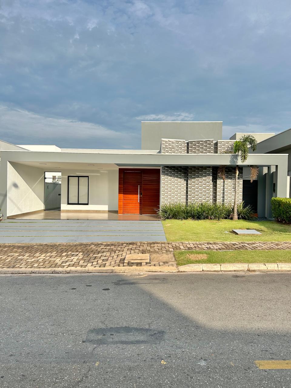 Casa de Condomínio para alugar com 3 quartos, 250m² - Foto 9
