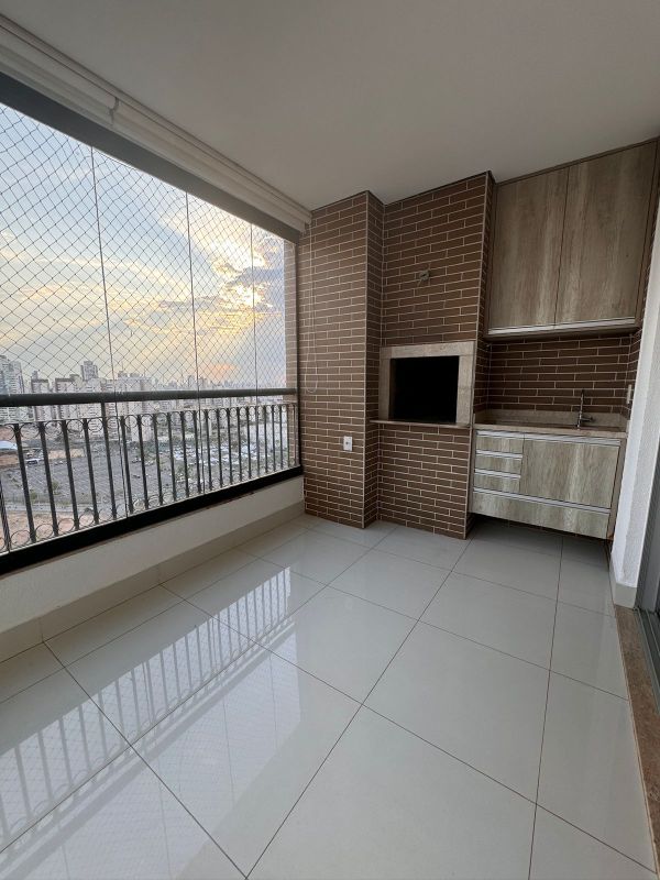 Apartamento à venda com 3 quartos, 142m² - Foto 7