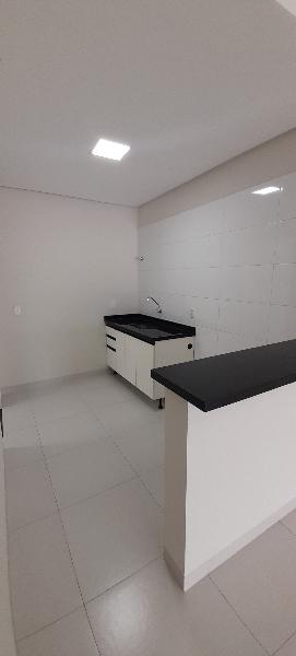 Apartamento para alugar com 2 quartos, 77m² - Foto 29