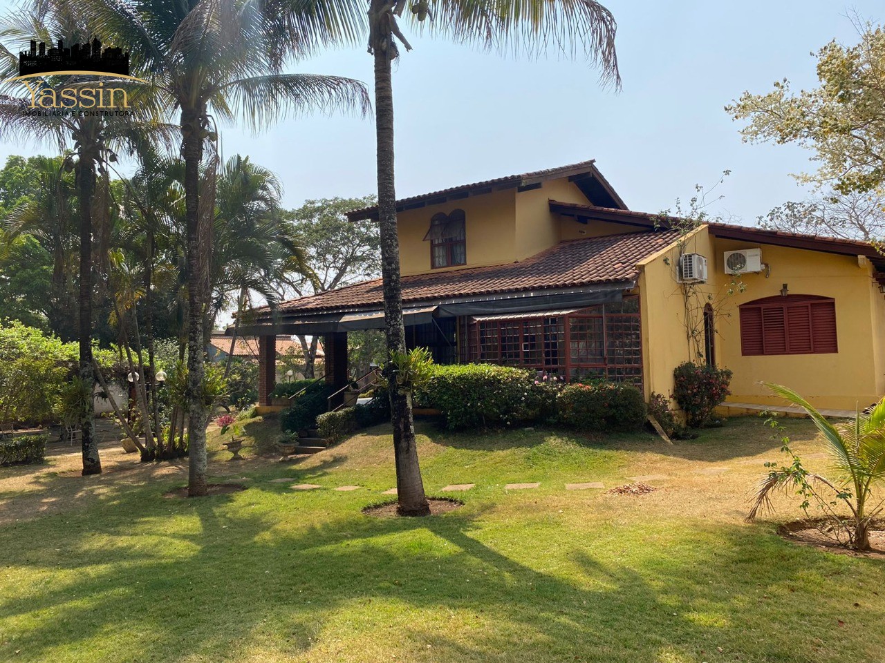 Casa à venda com 2 quartos, 300m² - Foto 1