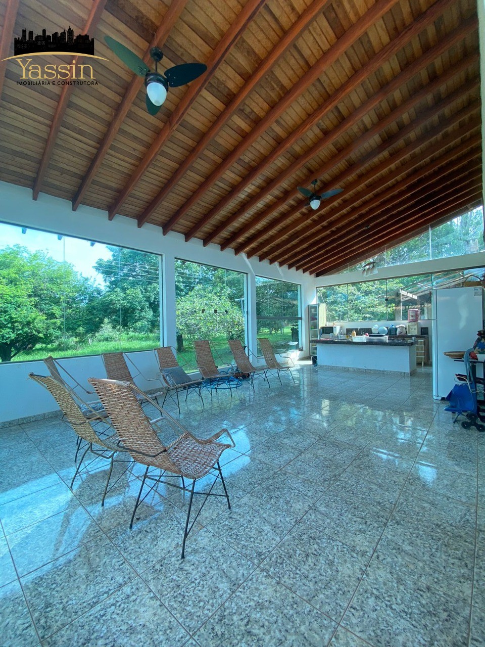 Chácara à venda com 4 quartos, 250m² - Foto 15