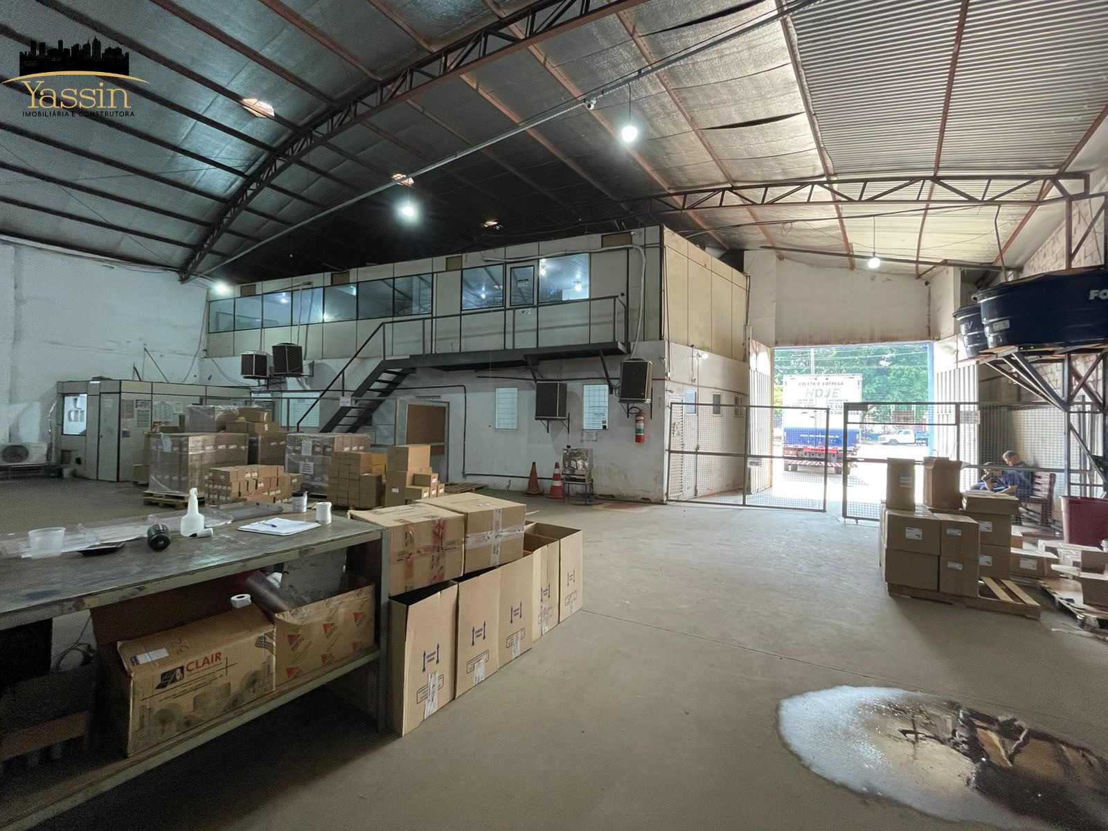 Sala-Conjunto, 1800 m² - Foto 4