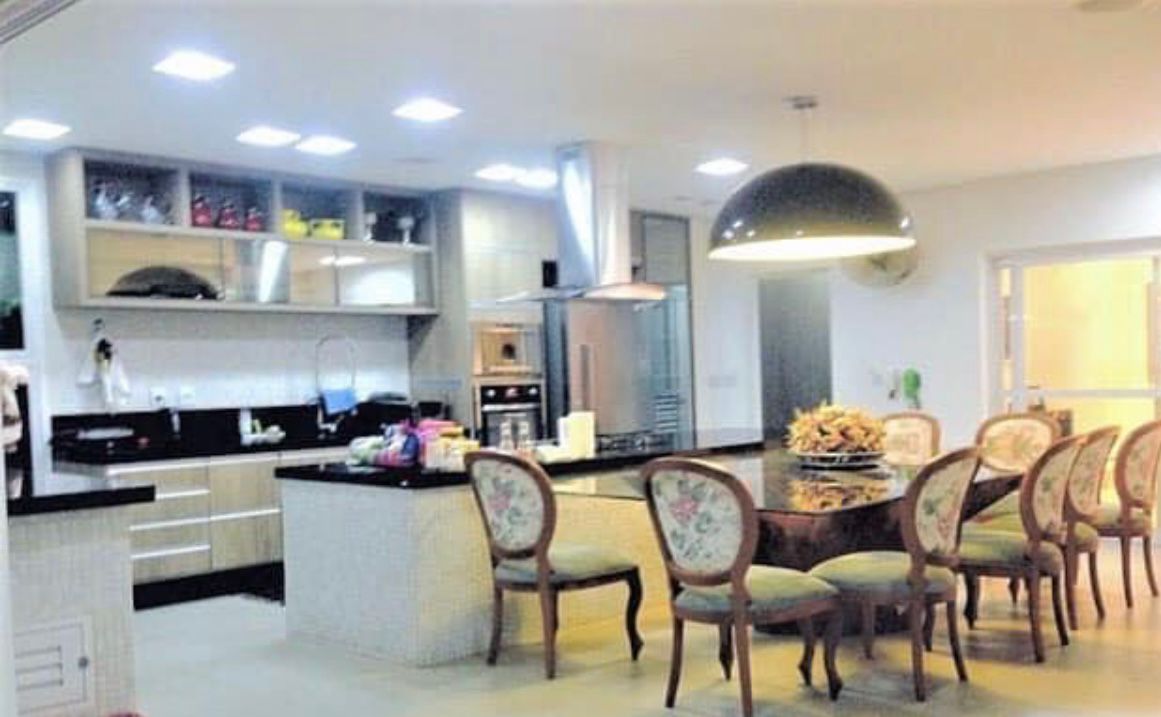 Casa de Condomínio à venda com 4 quartos, 320m² - Foto 4