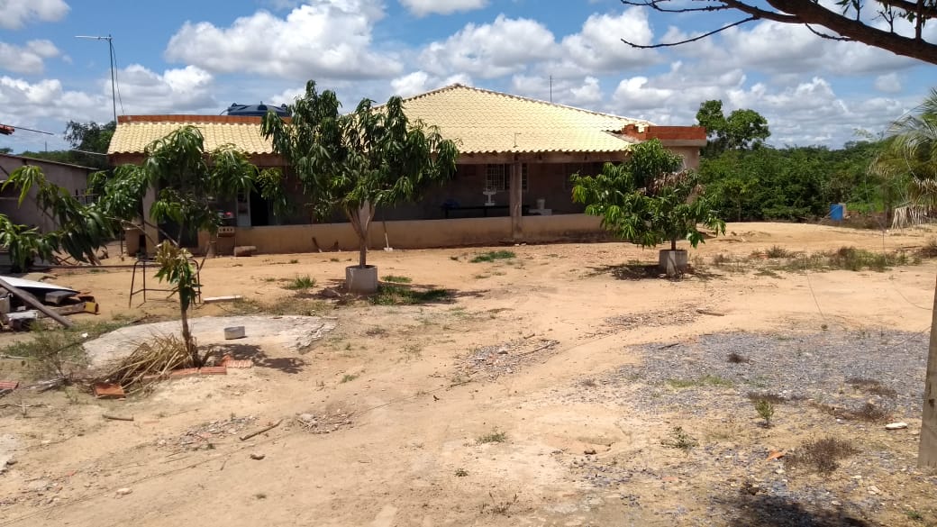 Chácara à venda com 4 quartos, 250m² - Foto 12