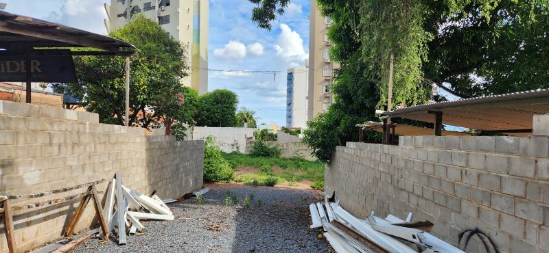 Terreno à venda, 1650m² - Foto 1
