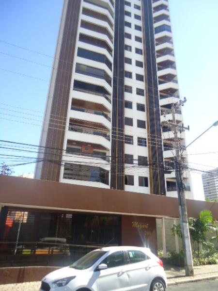 Apartamento com 3 quartos sendo 1 suíte