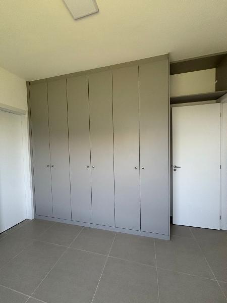 Casa Cond. Fechado com 2 quartos