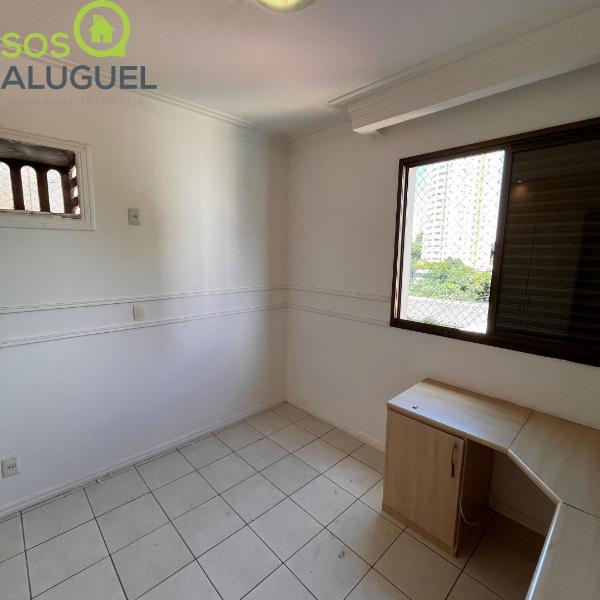 Apartamento para alugar com 3 quartos, 109m² - Foto 8
