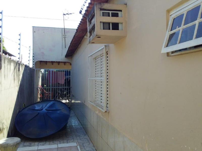 https://www.imoveltop.com.br/imagens/imovel/3/02409/0021.jpg