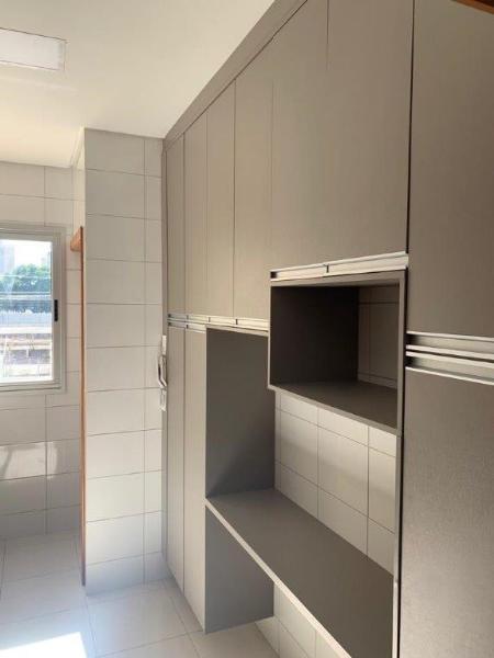 Apartamento à venda com 3 quartos, 96m² - Foto 9