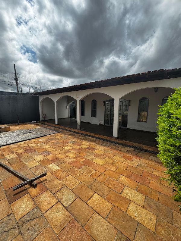 Casa com 3 quartos sendo 1 suíte no Boa Esperança, Cuiabá - MT